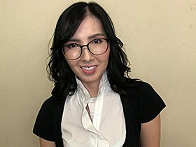 関西既婚マンネリ妻が媚薬イカせ調教で淫乱牝覚醒、 妊娠覚悟の中出し哀願で人生で一番気持ちいい愛液まみれの乱交SEX サンプル動画サムネイル